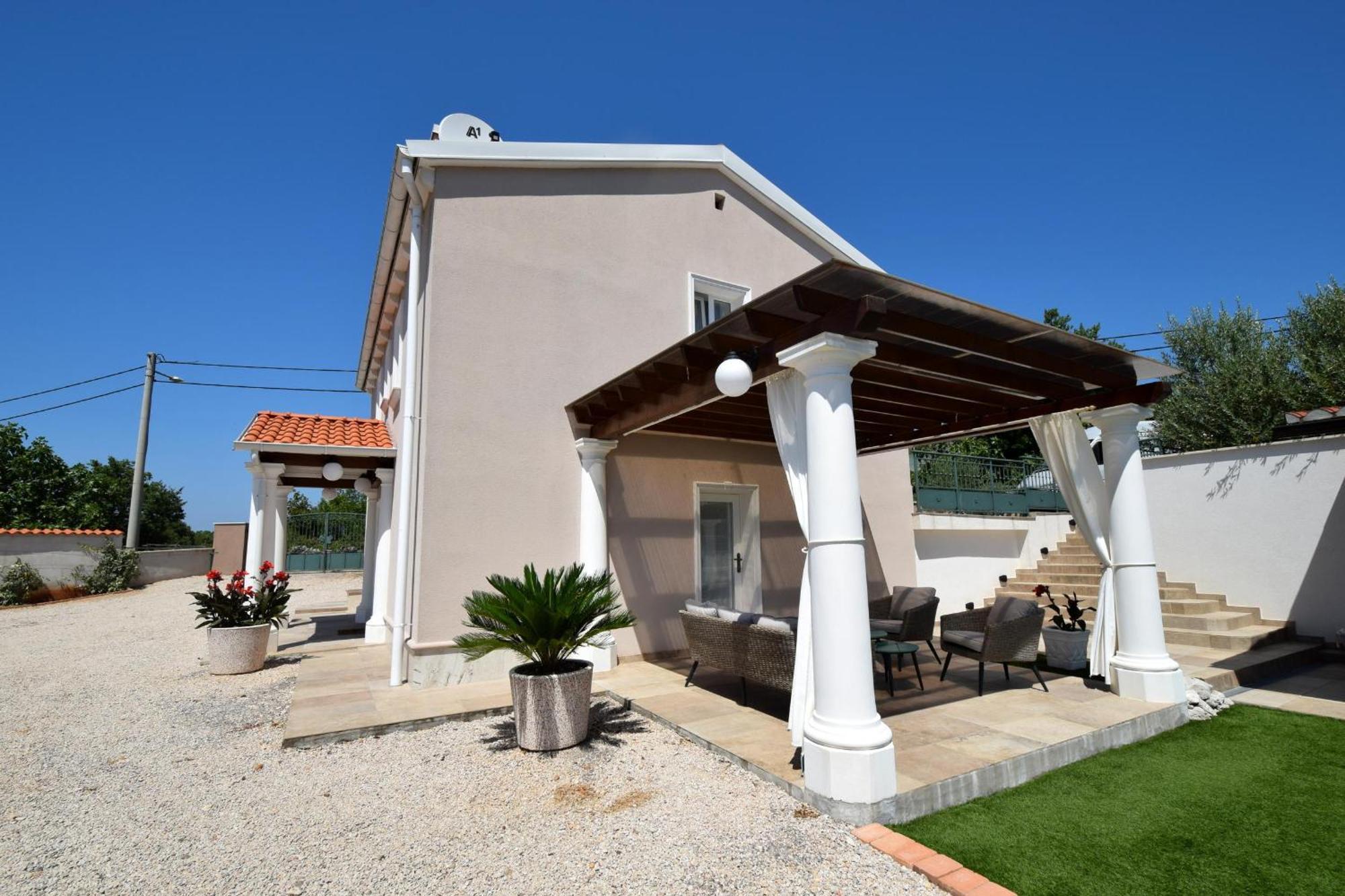 Frana Villa Bajcici
