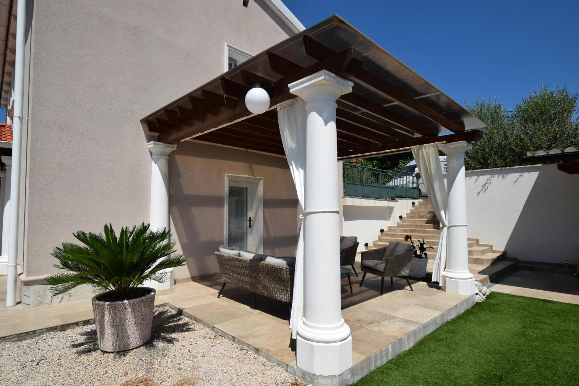 Frana Villa